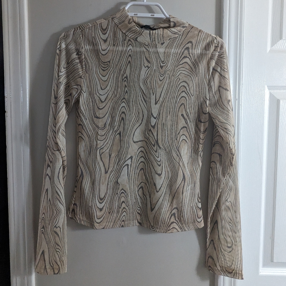 Dynamite mesh going out top